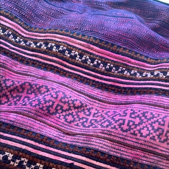 Bohemian Multicolor Crossbody Shoulder Bag, Wide Strap, Fringe, Zip Closure - Picture 6 of 13